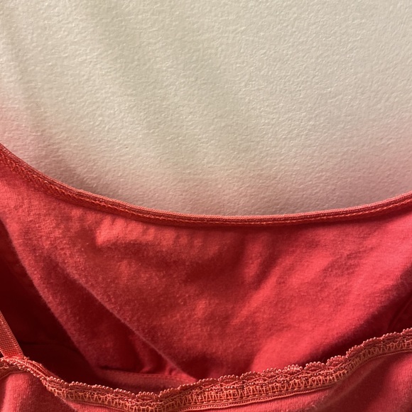 Size XS Abercrombie & Fitch pink lace trim camisole. - Picture 5 of 7